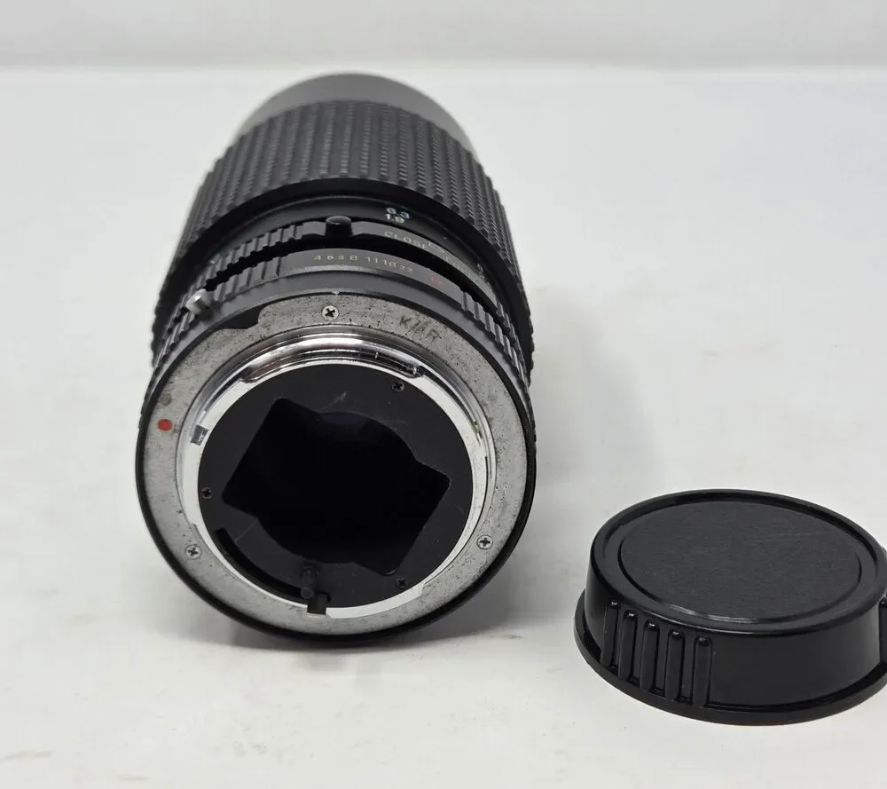 RMC Tokina 80-200mm f/4 Zoom Lens‎ Konica AR Mount Japan Manual Focus